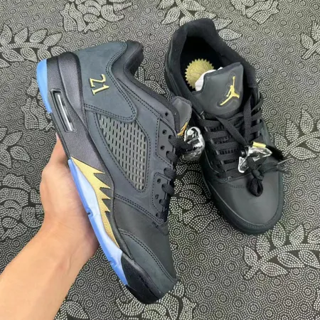 エアジョーダン カジュアルシューズ