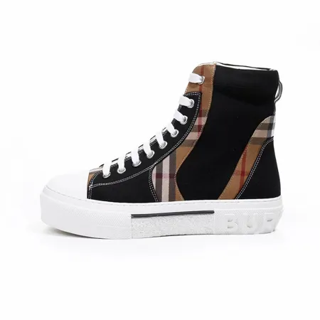 バーバリー ス カジュアルシューズ