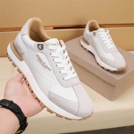 フェラガモ カジュアルシューズ