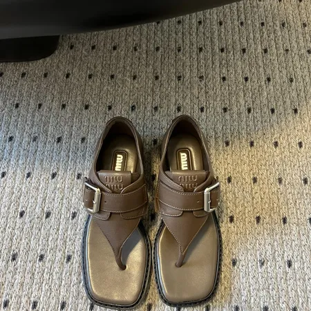 ミュウミュウ サンダル