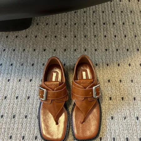 ミュウミュウ サンダル