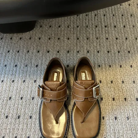 ミュウミュウ サンダル