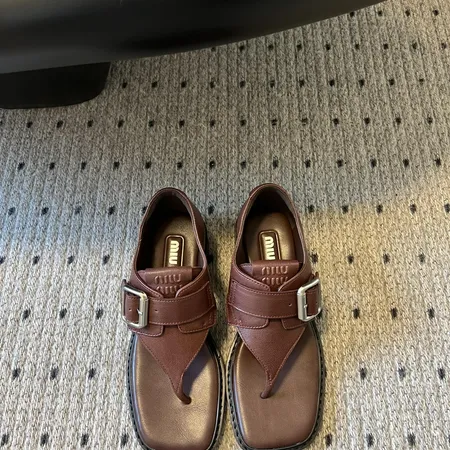 ミュウミュウ サンダル