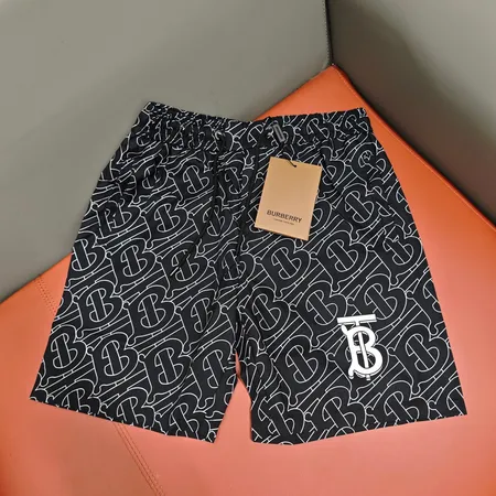 プラダ ショートパンツ