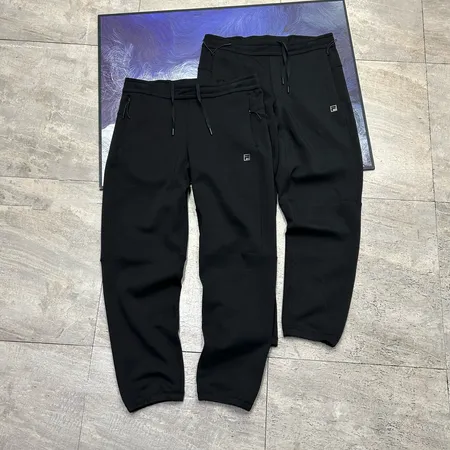 フィラ カジュアルパンツ