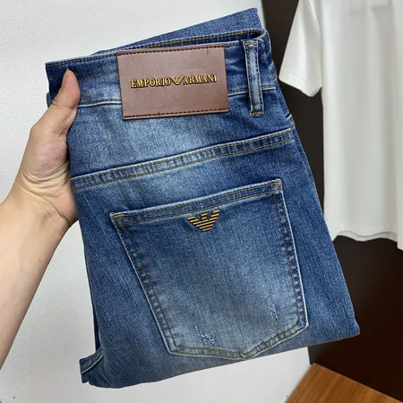 アルマーニ ジーンズ