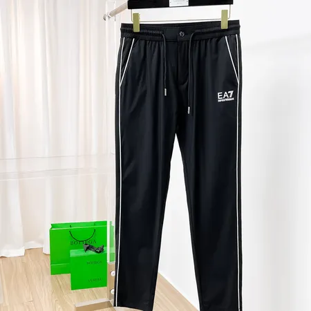 アルマーニ カジュアルパンツ