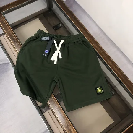 ストーンアイランド ショートパンツ