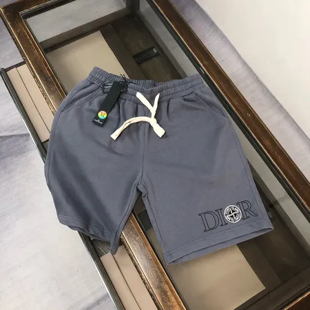 ストーンアイランド ショートパンツ