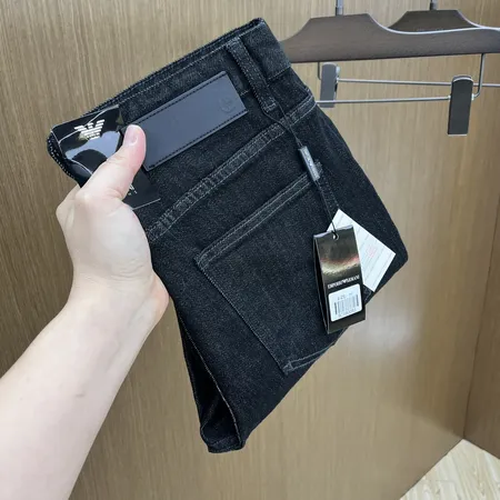 アルマーニ ジーンズ