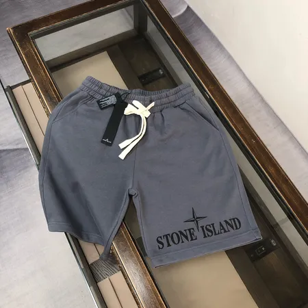 ストーンアイランド ショートパンツ