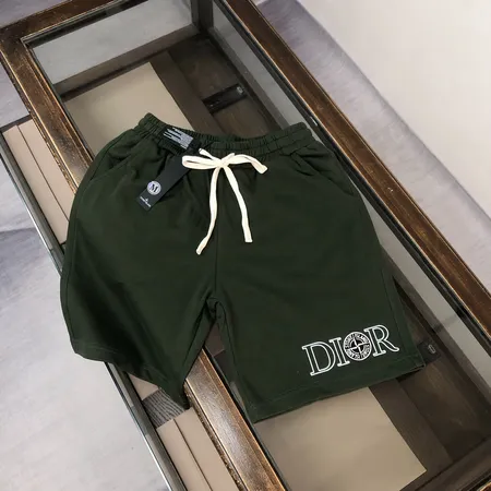 ストーンアイランド ショートパンツ