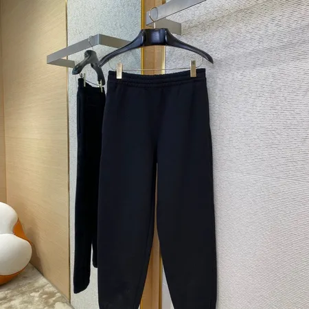 バーバリー ス カジュアルパンツ