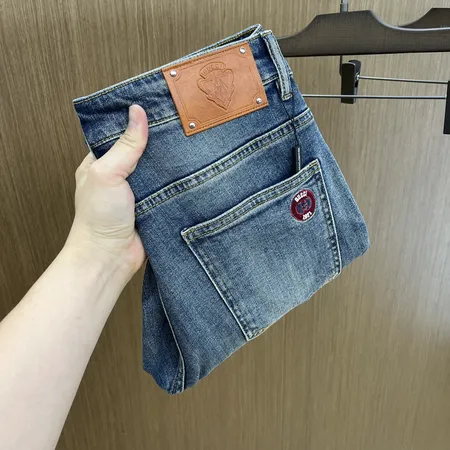 グッチ ジーンズ