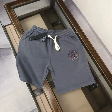 ストーンアイランド ショートパンツ