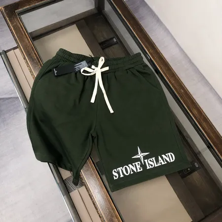 ストーンアイランド ショートパンツ