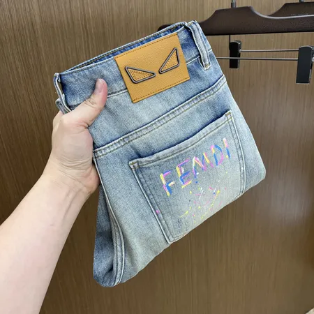 フェンディ ジーンズ