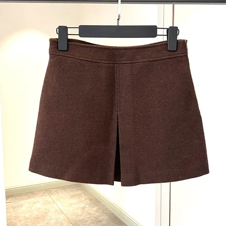 セリーヌ ショートパンツ