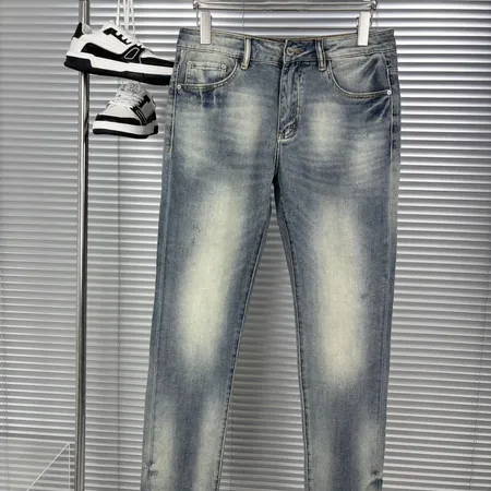 アルマーニ ジーンズ