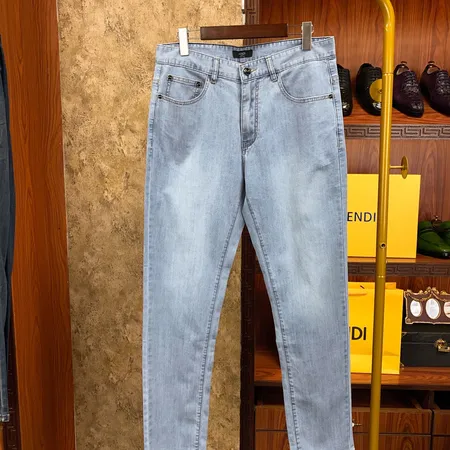 フェンディ ジーンズ