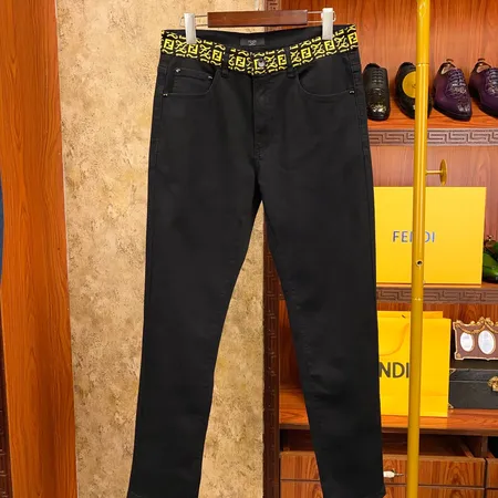 フェンディ ジーンズ