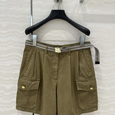 ミュウミュウ ショートパンツ