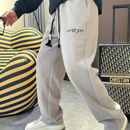 ジバンシィ カジュアルパンツ