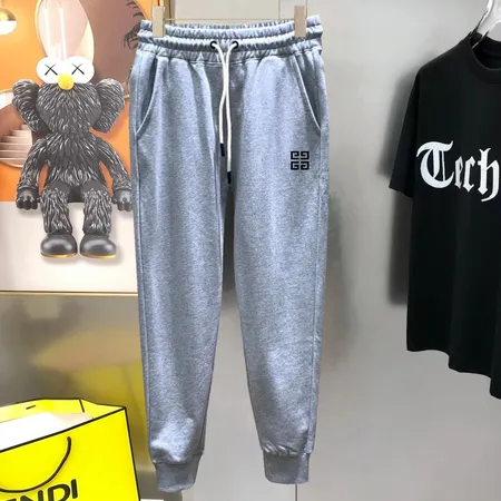 ジバンシィ カジュアルパンツ