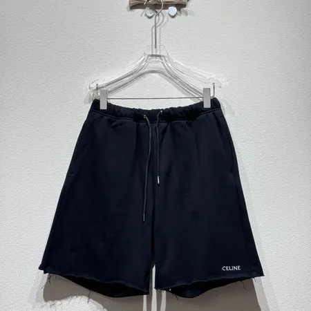 セリーヌ ショートパンツ