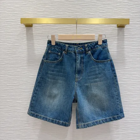 ミュウミュウ ショートパンツ