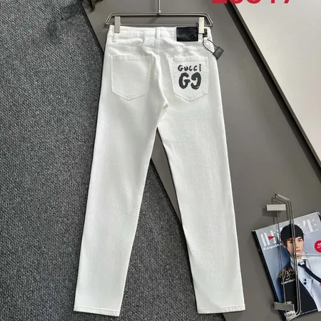 グッチ ジーンズ