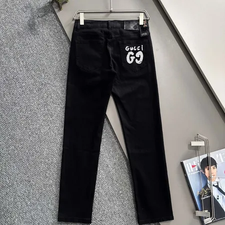 グッチ ジーンズ