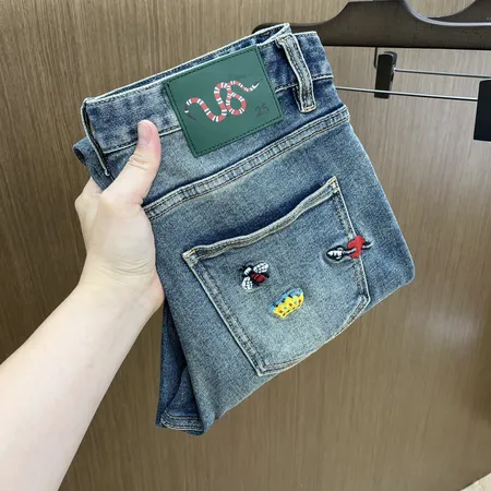 グッチ ジーンズ