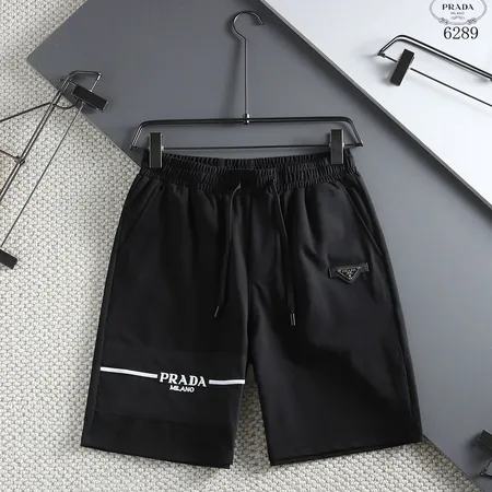 プラダ ショートパンツ