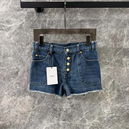 セリーヌ ショートパンツ