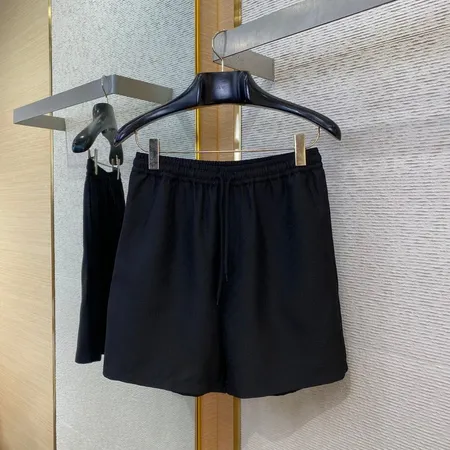 グッチ ショートパンツ