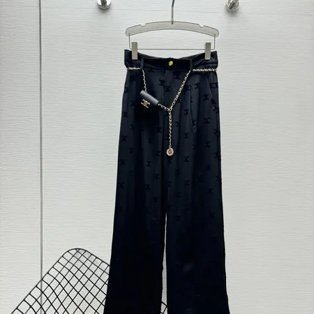 セリーヌ カジュアルパンツ