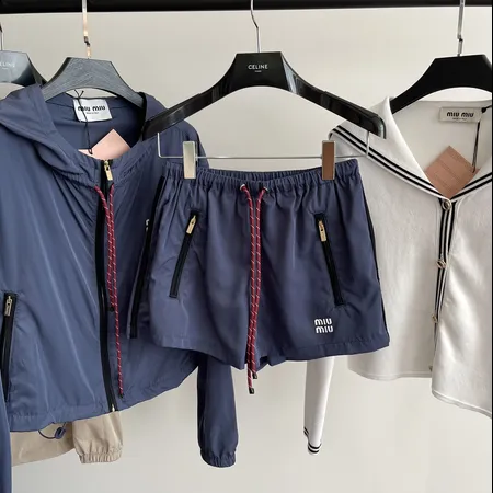 ステューシー ショートパンツ