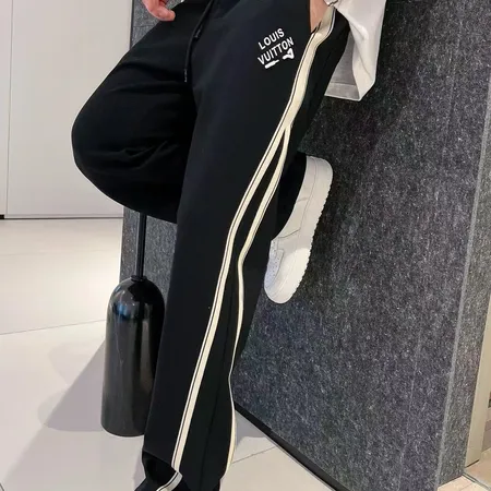 ルイヴィトン トレーニングパンツ