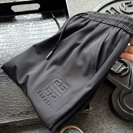 ジバンシィ トレーニングパンツ