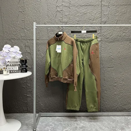 アディダス カジュアルパンツ