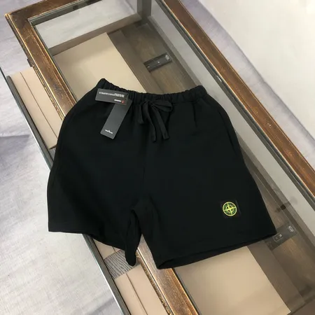 ストーンアイランド ショートパンツ