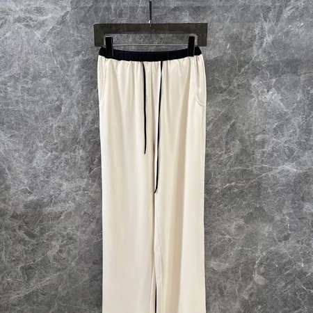 セリーヌ カジュアルパンツ