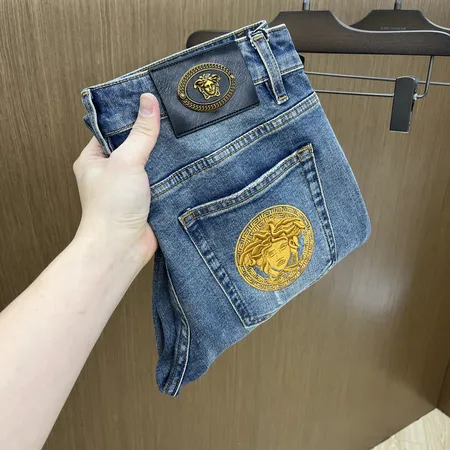 ヴェルサーチ ジーンズ