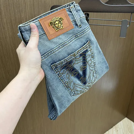 ヴェルサーチ ジーンズ