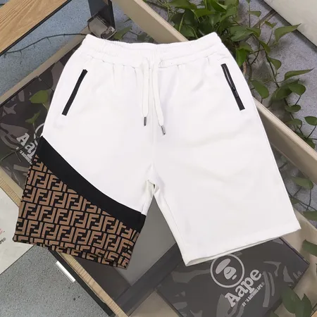 フェンディ ショートパンツ