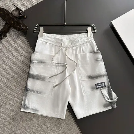 ヴェルサーチ ショートパンツ