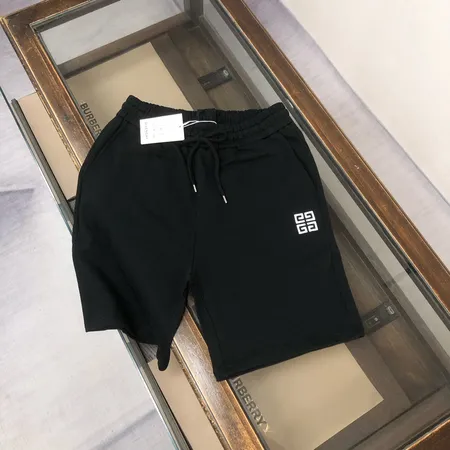 バレンシアガ ショートパンツ