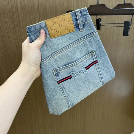 グッチ ジーンズ