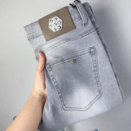 アルマーニ ジーンズ